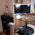 Ideal Pro, Metro 8 A 3 Min Διαμέρισμα
